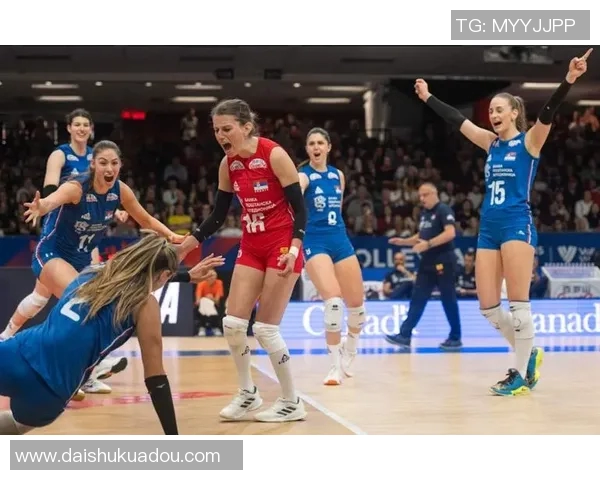 2013年中国女排与塞尔维亚的巅峰对决回顾与精彩瞬间解析 2013年中国女排与塞尔维亚的巅峰对决回顾与精彩瞬间解析