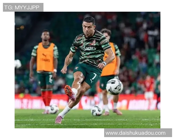 足球场上的谜一样的身影谁是最难认的足球明星 足球场上的谜一样的身影谁是最难认的足球明星